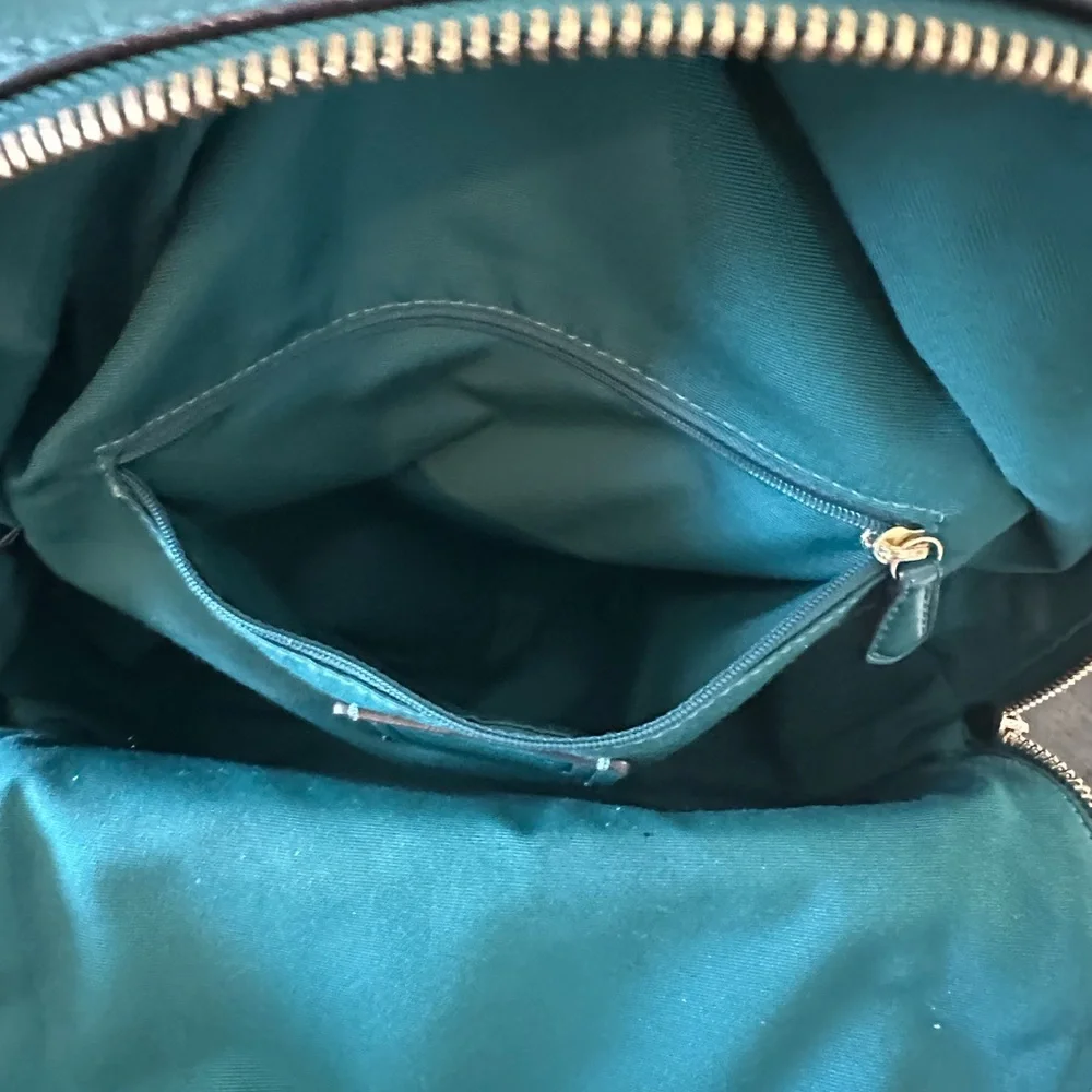 Coach 2019 Teal Pebbled Leather Backpack with Stud Script Logo Gorgeous. - Picture 11 of 13